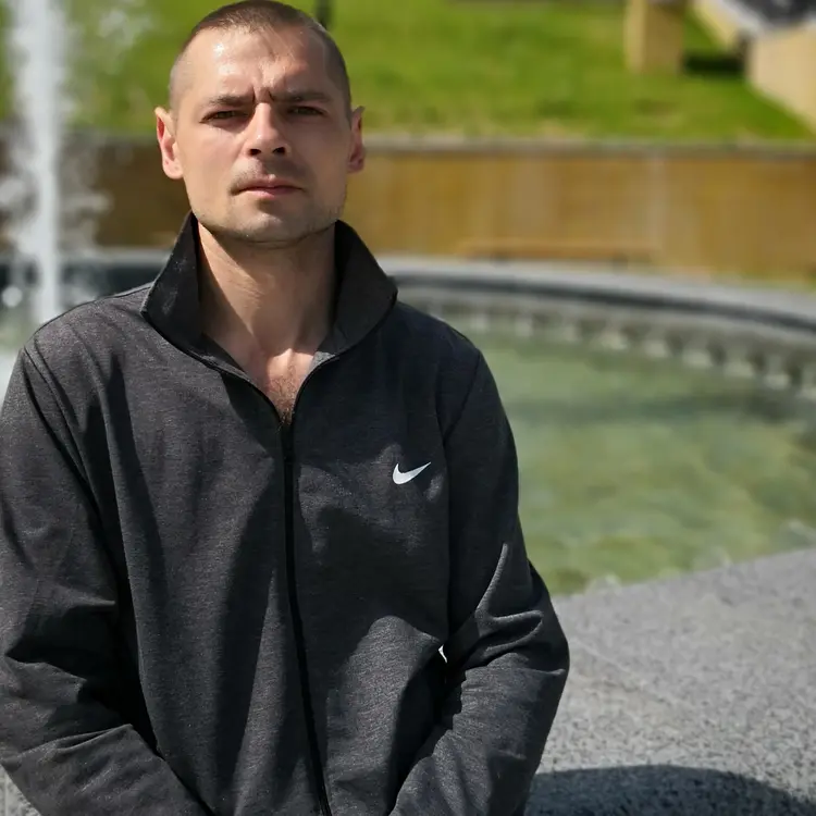 Я Сергей, 39, из Гомеля, ищу знакомство для регулярного секса
