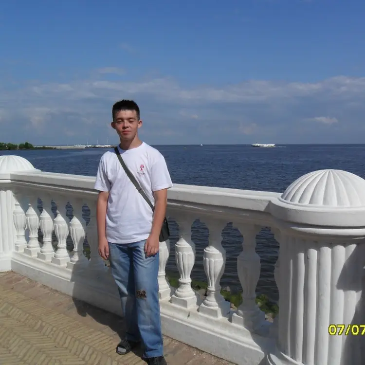 Я Артем, 29, из Дзержинска, ищу знакомство для дружбы