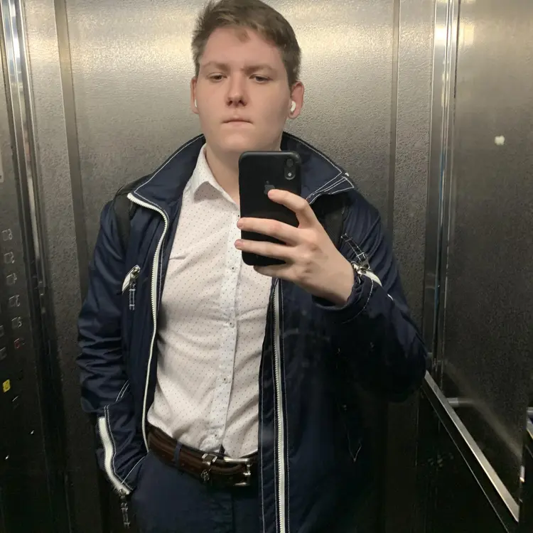 Я Сергей, 22, из Санкт-Петербурга, ищу знакомство для регулярного секса