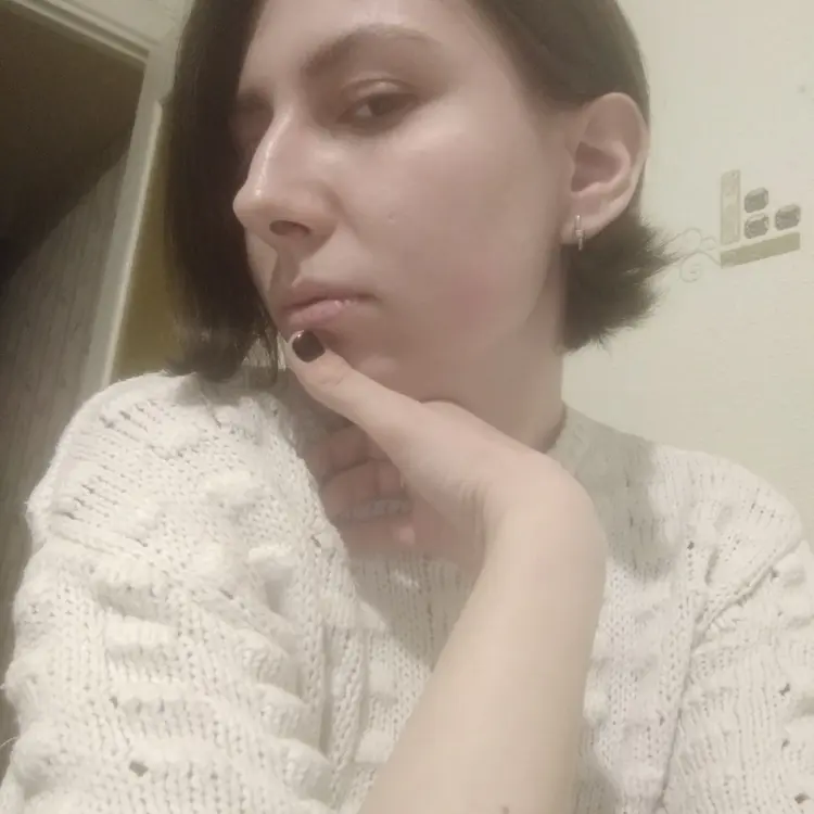 Я Елена, 28, из Минска, ищу знакомство для постоянных отношений