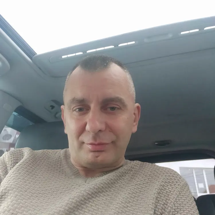 Я Андрей, 43, из Белгорода-Днестровского, ищу знакомство для постоянных отношений