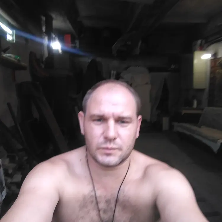 Виталий из Губкина, мне 42, познакомлюсь для регулярного секса
