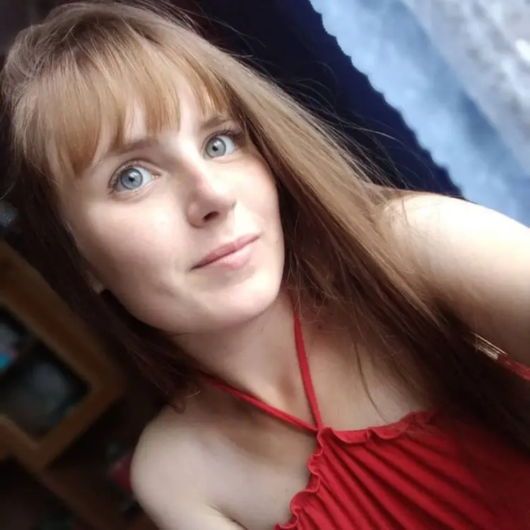 Я Анастасия, 19, из Новосибирска, ищу знакомство для общения