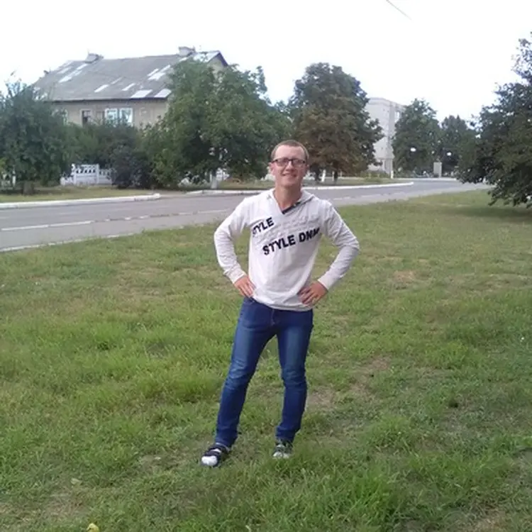 Я Евгений, 33, из Новой Каховки, ищу знакомство для регулярного секса