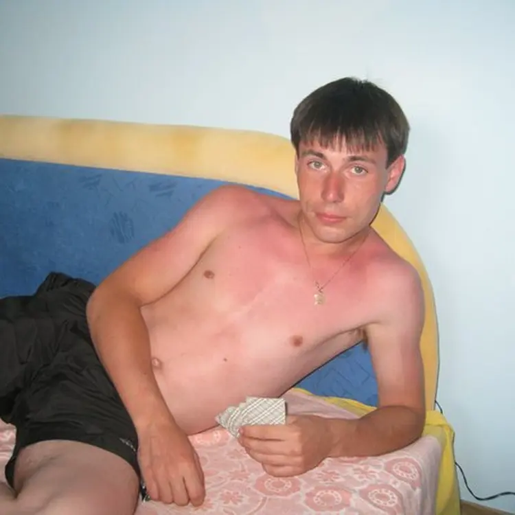 Алексей из Макеевки, мне 34, познакомлюсь для виртуального секса