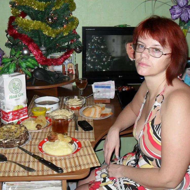 Я Наташа, 40, из Донецка, ищу знакомство для постоянных отношений