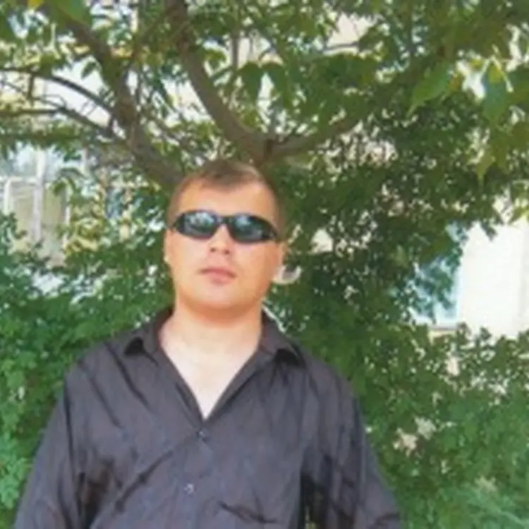 Я Дмитрий, 43, знакомлюсь для регулярного секса в Ясном