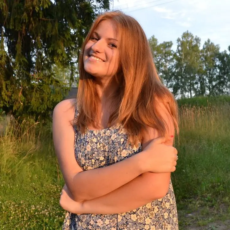 Галина из Курска, мне 18, познакомлюсь для регулярного секса