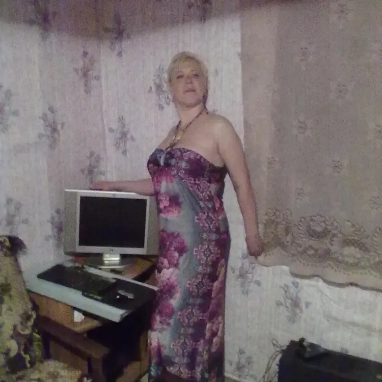 Елена из Южно-Сахалинска, ищу на сайте секс на одну ночь