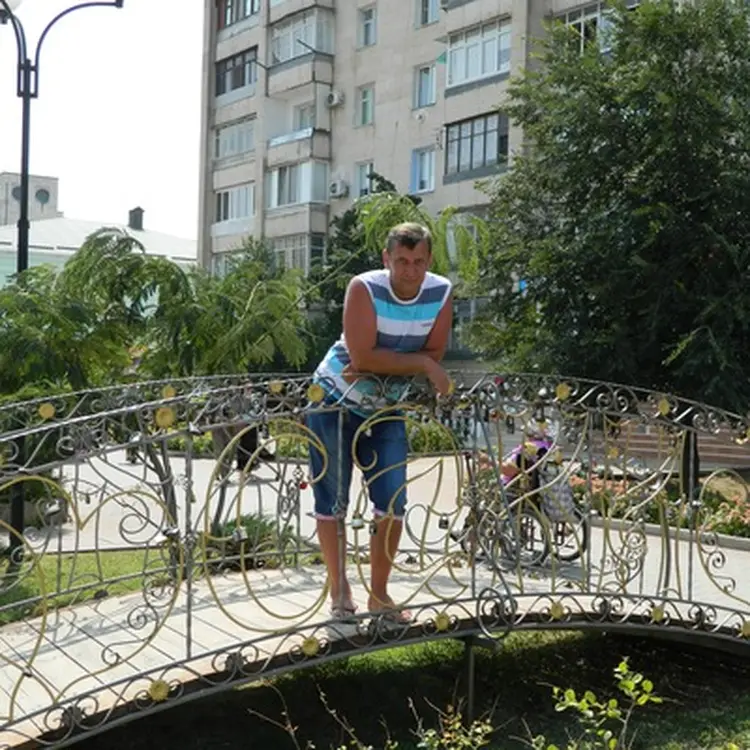 Сергей из Луганска, мне 52, познакомлюсь для виртуального секса