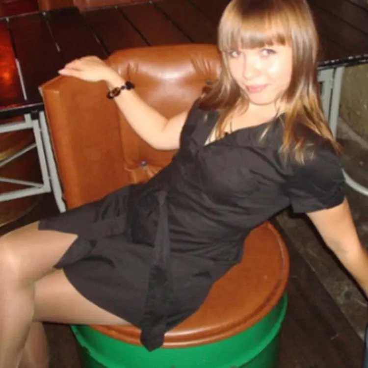 Анюта из Великого Новгорода, мне 34, познакомлюсь для секса на одну ночь