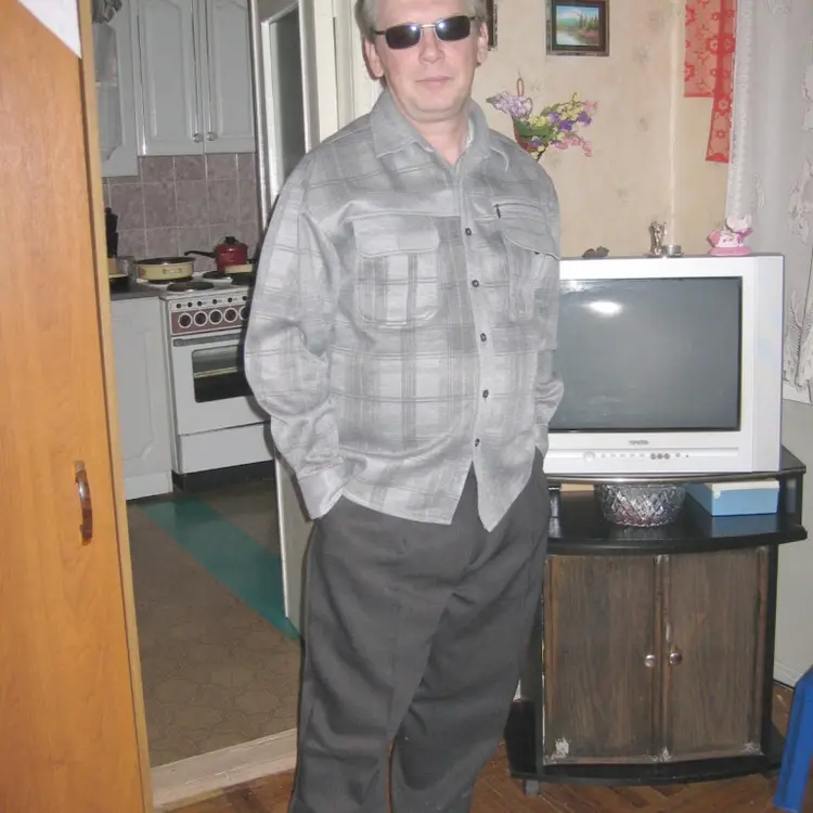 Игорь из Краснообска, мне 62, познакомлюсь для постоянных отношений