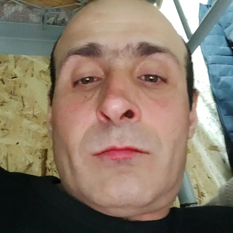 Руслан из Елизова, мне 39, познакомлюсь для регулярного секса
