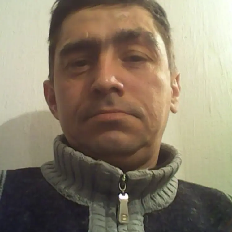 Я Юрий, 48, знакомлюсь для регулярного секса в Лимане