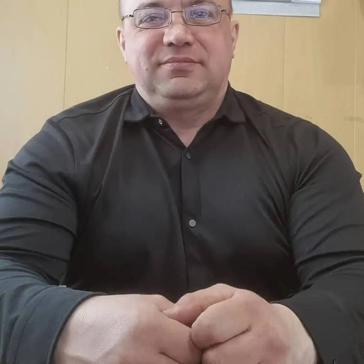 Я Алексей, 44, из Губкинского, ищу знакомство для общения