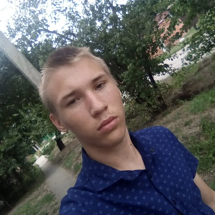 Я Алексей, 24, из Армавира, ищу знакомство для постоянных отношений
