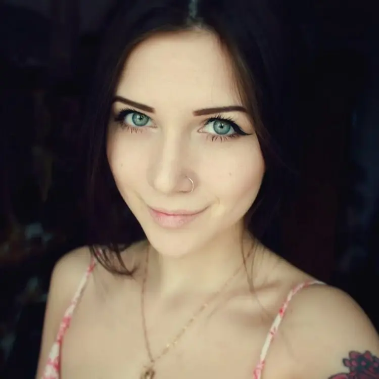 Виктория Сергей из Екатеринбурга, ищу на сайте секс на одну ночь
