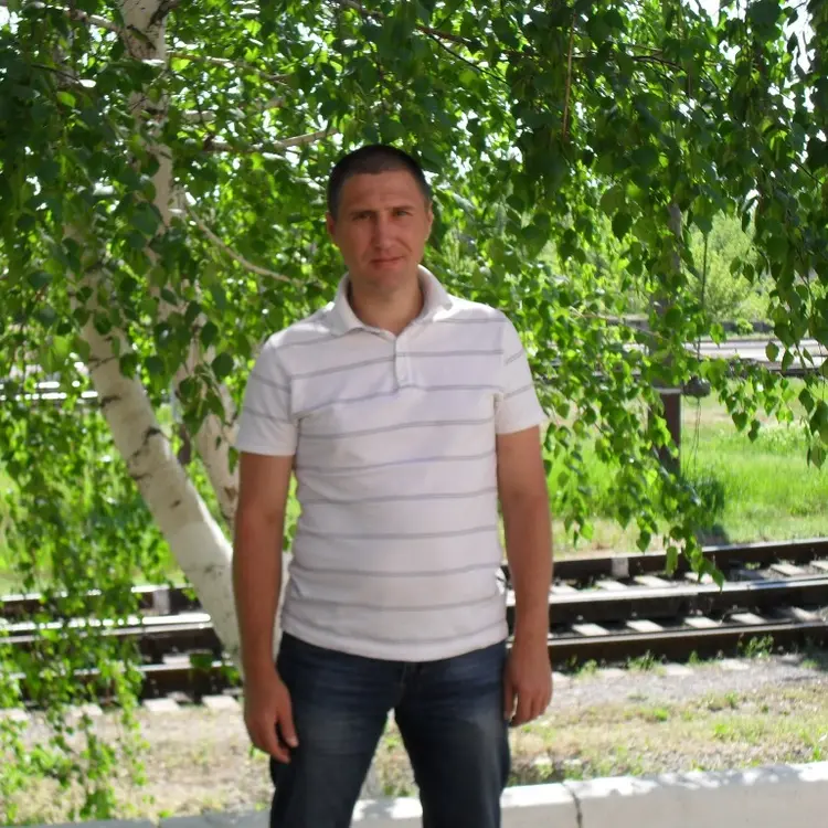 Я Юрий, 48, знакомлюсь для регулярного секса в Лисичанске