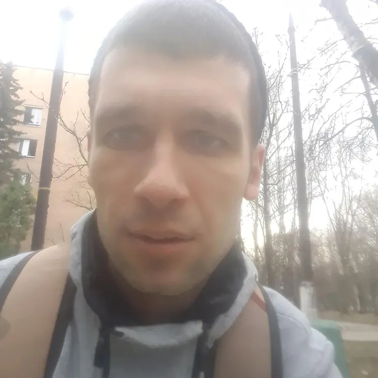 Я Виктор Кочанов, 37, из Одинцова, ищу знакомство для приятного времяпровождения