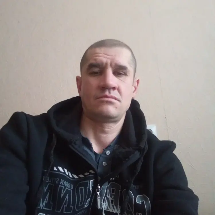 Дмитрий из Тольятти, мне 43, познакомлюсь для регулярного секса