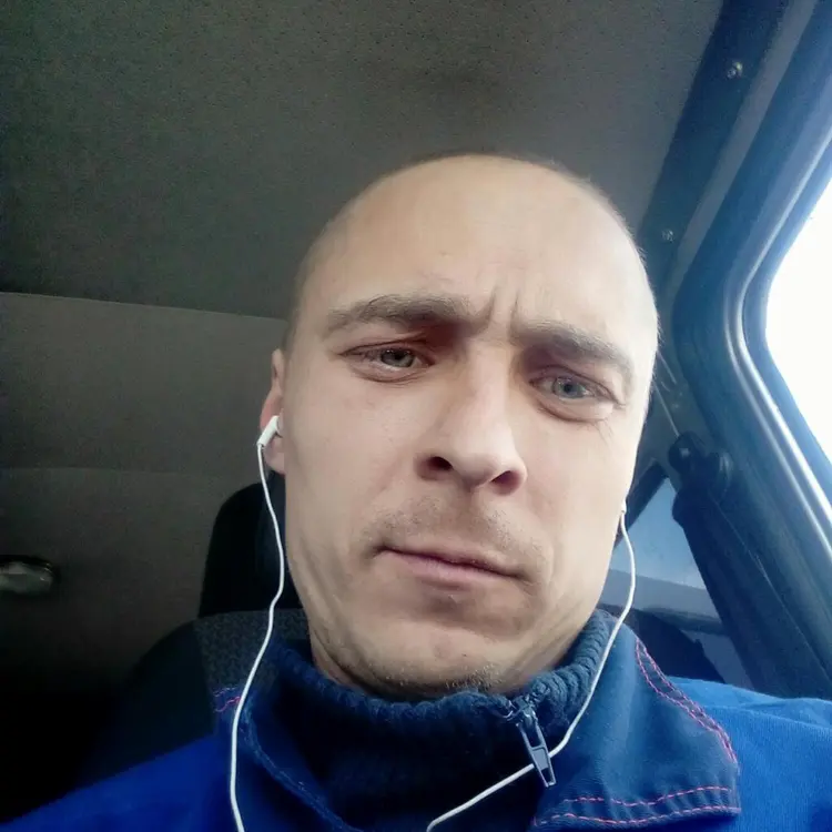 Я Владимир, 35, знакомлюсь для постоянных отношений в Гурьевске