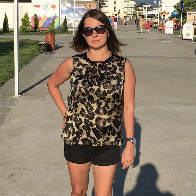 Я Лена, 38, из Москвы, ищу знакомство для регулярного секса