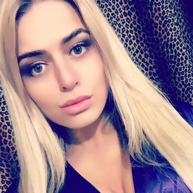 Ekaterina из Екатеринбурга, ищу на сайте виртуальный секс