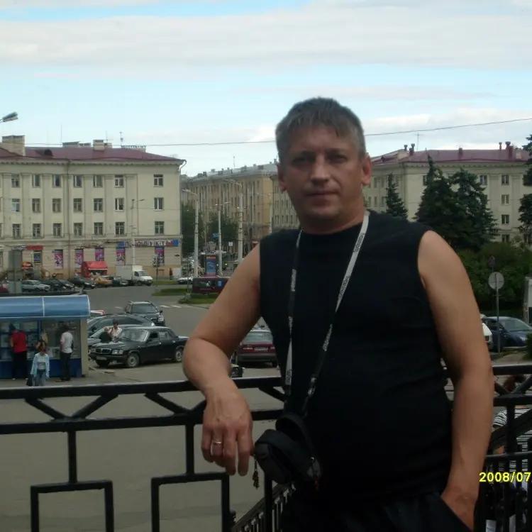 Я Андрей, 56, из Кандалакши, ищу знакомство для секса на одну ночь