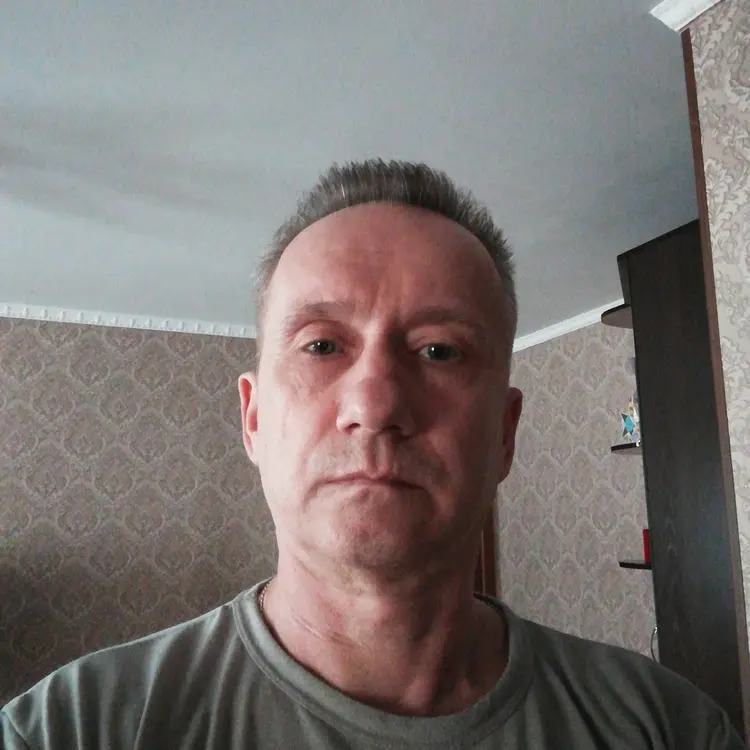 Я Владимир, 55, знакомлюсь для регулярного секса в Ханты-Мансийске