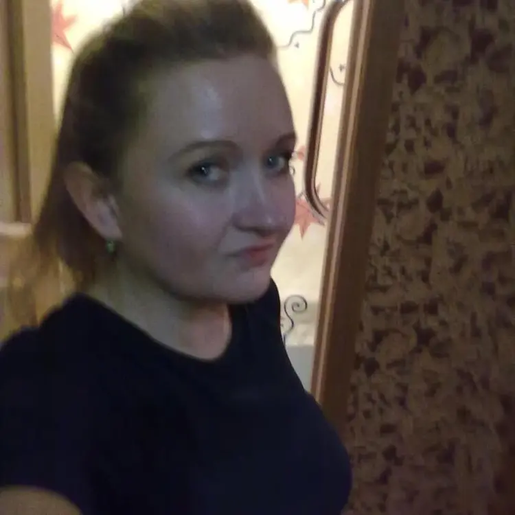 Алёна из Серпухова, ищу на сайте секс на одну ночь