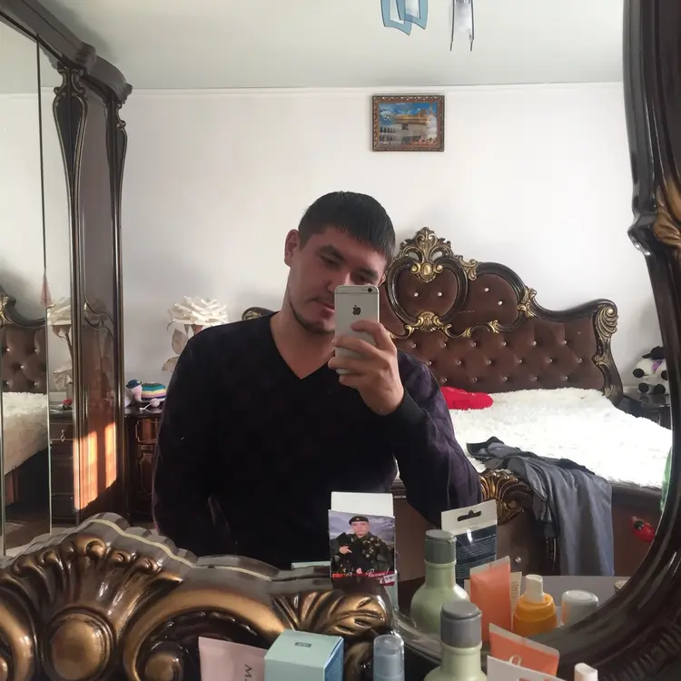 Я Roman, 23, из Черкесска, ищу знакомство для виртуального секса