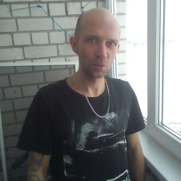 Я Сергей, 40, из Кличева, ищу знакомство для секса на одну ночь