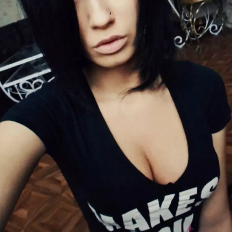 Я Ольга, 25, знакомлюсь для регулярного секса в Волгограде