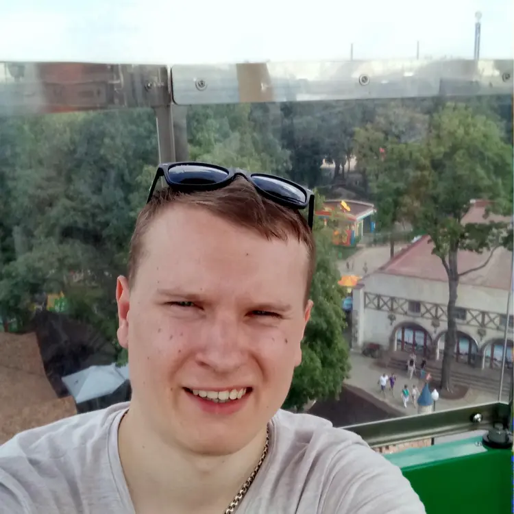 Я Дмитрий, 32, знакомлюсь для постоянных отношений в Киеве