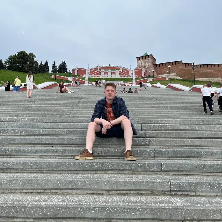 Я Кирилл, 28, из Москвы, ищу знакомство для открытые отношения