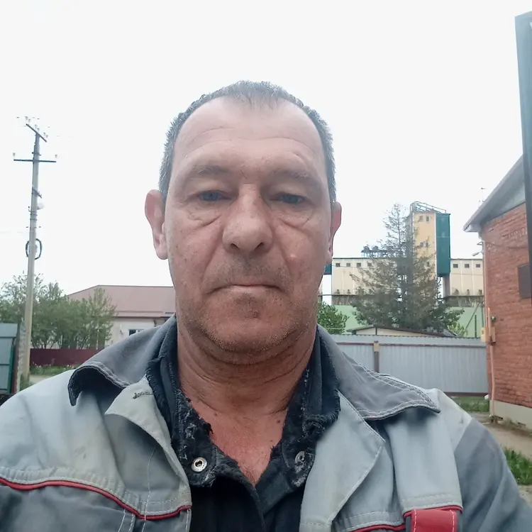 Я Валерий, 53, из Краснодара, ищу знакомство для открытые отношения
