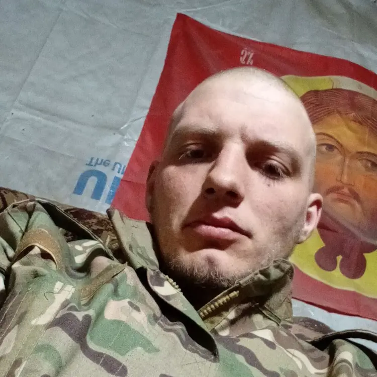 Я Владимир, 27, знакомлюсь для регулярного секса в Донецке