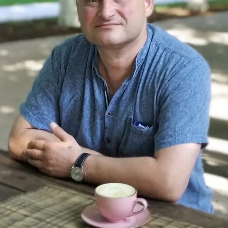 Я Михаил, 48, из Таганрога, ищу знакомство для совместных путешествий