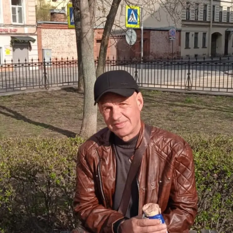 Я Андрей, 58, знакомлюсь для секса на одну ночь в Санкт-Петербурге