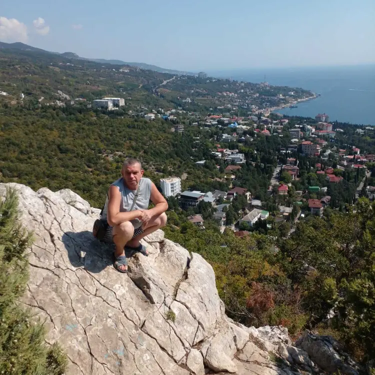 Я Алексей, 45, из Крымска, ищу знакомство для постоянных отношений