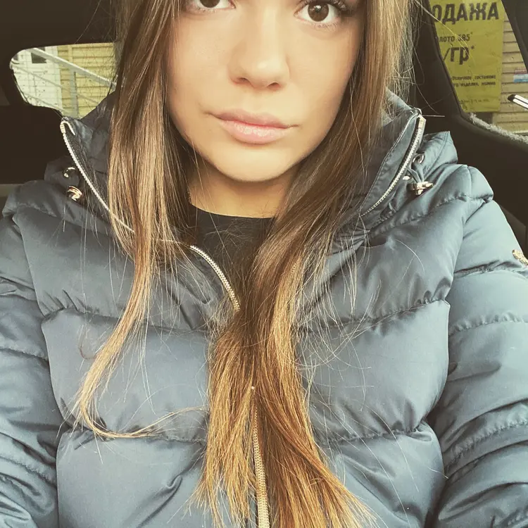 Я Аня, 29, знакомлюсь для регулярного секса в Омске
