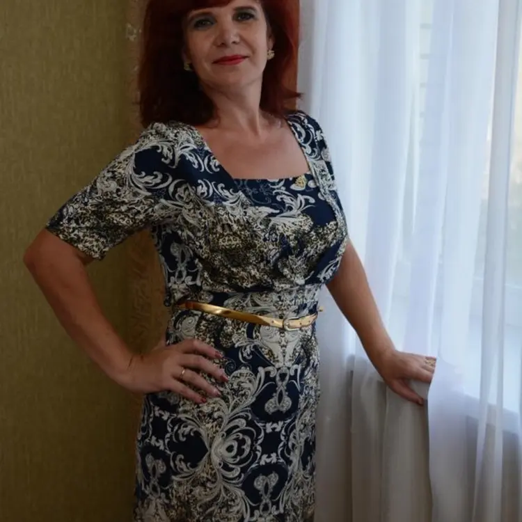 Я Елена, 44, знакомлюсь для приятного времяпровождения в Пензе