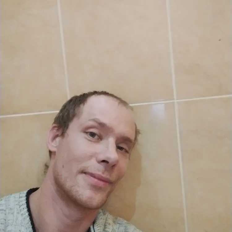 Я Макс, 34, знакомлюсь для регулярного секса в Ясиноватой