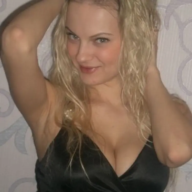 Даша из Казани, мне 31, познакомлюсь для регулярного секса