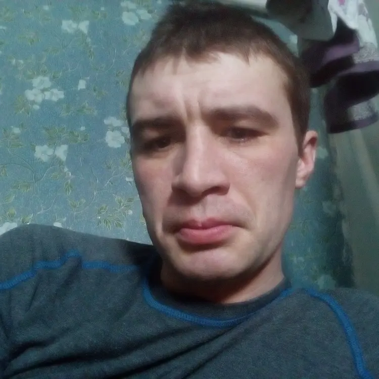 Василий из Усть-Камчатска, мне 23, познакомлюсь для регулярного секса