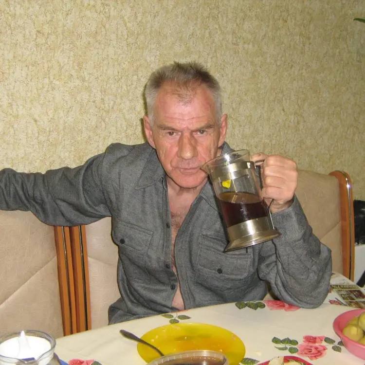 Я Виктор, 63, из Краснотурьинска, ищу знакомство для постоянных отношений