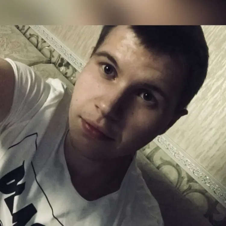 Илья из Оренбурга, ищу на сайте регулярный секс