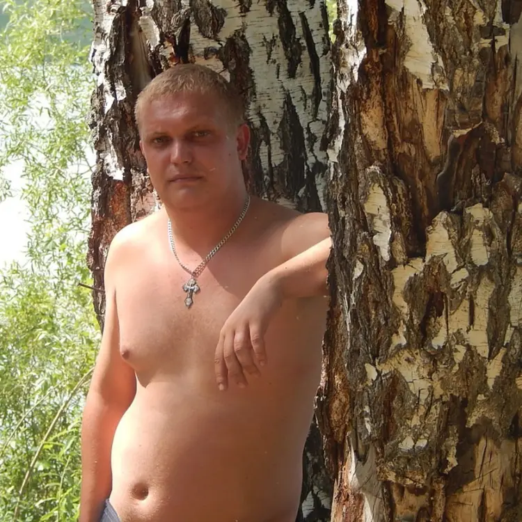 Серёга из Новоалтайска, мне 33, познакомлюсь для регулярного секса