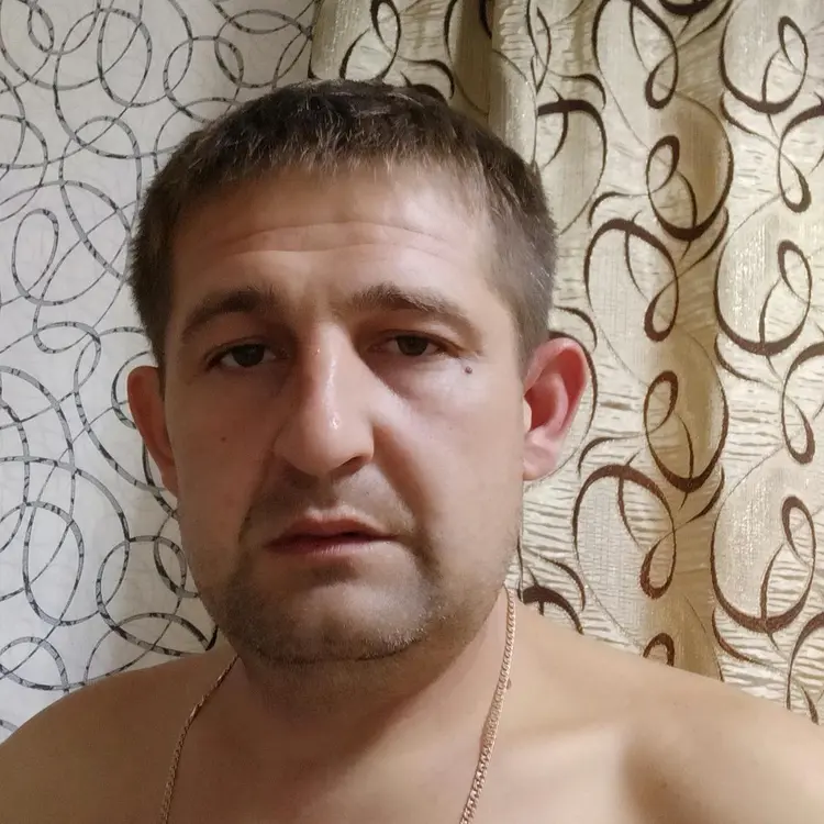 Я Виталий, 37, из Рудного, ищу знакомство для регулярного секса