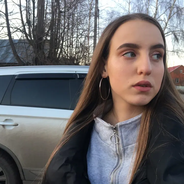 Я Полина, 20, знакомлюсь для виртуального секса в Казани